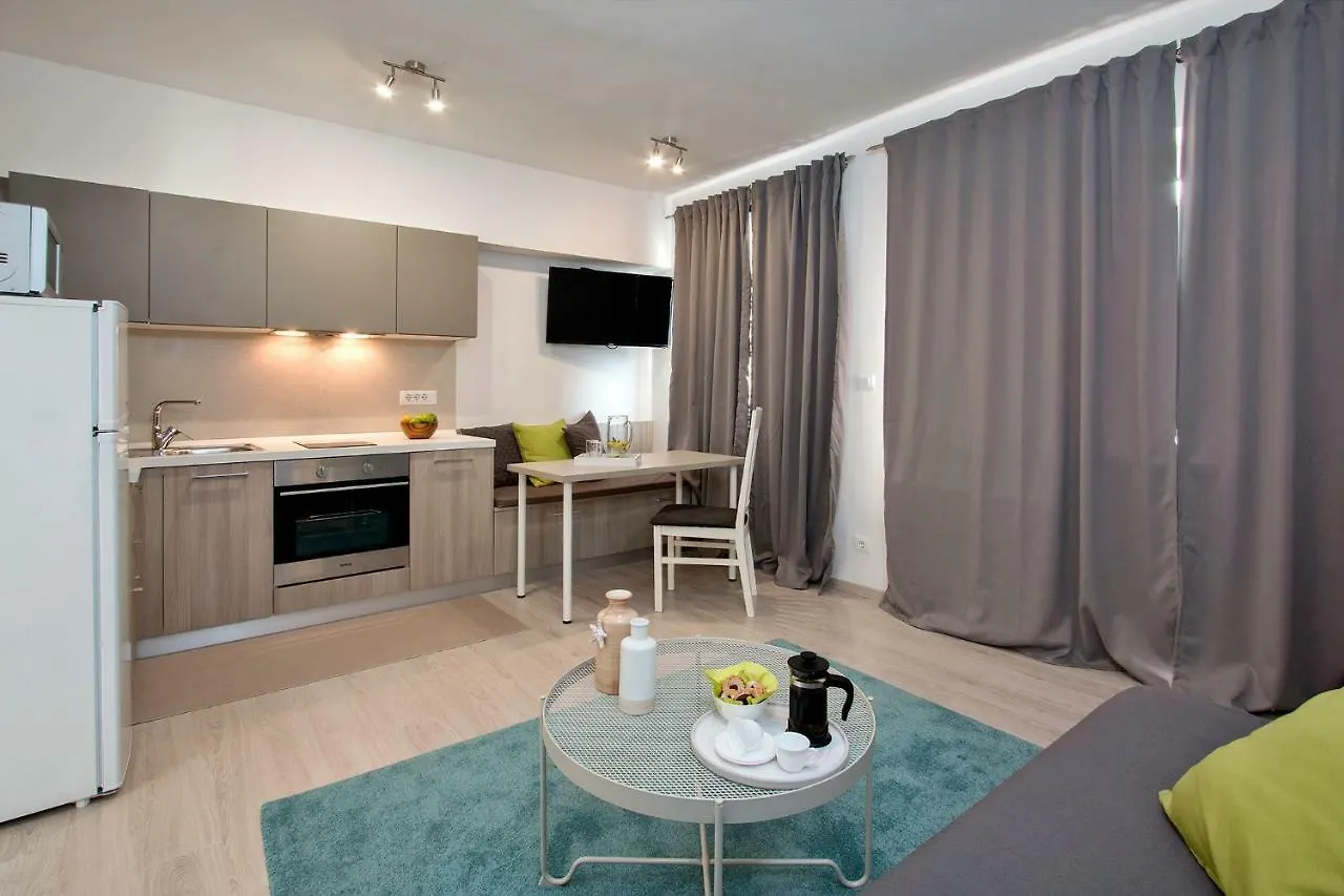 Sunsplash Apartments Pula Kroatien